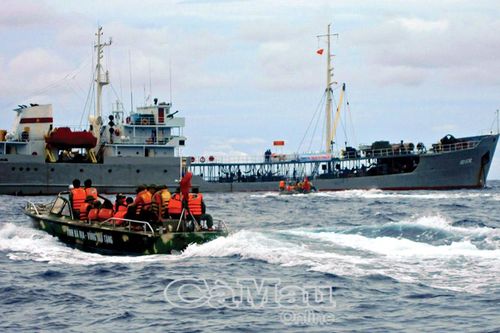 Tác nghiệp ở Trường Sa