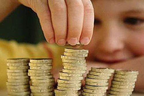 Dạy con về tiền bạc từ 3 nghìn đồng - 'bài học tài chính' đầu đời qua việc nhà và tiền tiêu vặt