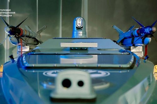 Xuồng không người lái đa năng Magura V7 trang bị tên lửa AIM-9 tối tân nhất