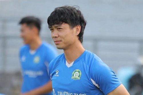 Công Phượng vắng mặt trong trận đấu với Ninh Bình