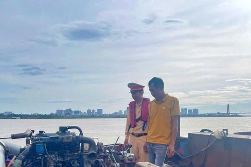 Vạch trần thủ đoạn hút trộm cát tinh vi trên sông Hồng