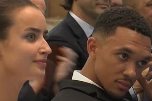 Bạn gái rạng rỡ trong ngày Trent Alexander-Arnold ra mắt Real Madrid