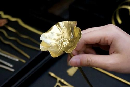 Nghe nghề xưa kể chuyện
