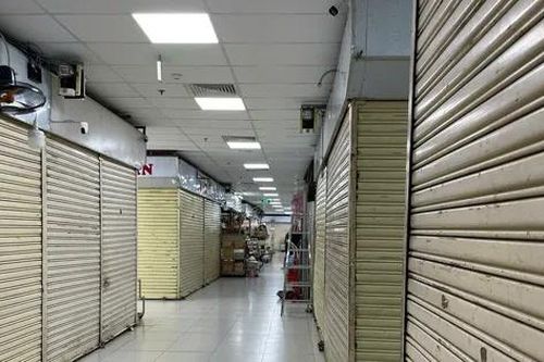 Mấu chốt quan trọng đằng sau việc tiểu thương đóng cửa hàng loạt