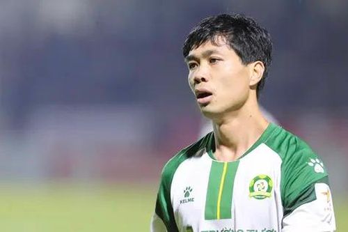 Công Phượng nhận tin xấu từ Bình Phước, chưa rõ cơ hội trở lại V-League