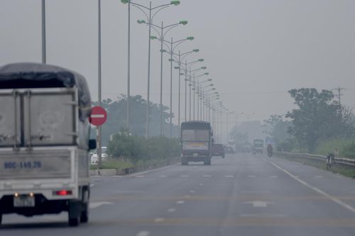 Cảnh tượng gây khó chịu với tài xế khi đi trên quốc lộ qua Nam Định