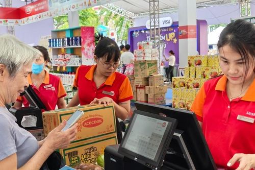 62% người dùng thanh toán trực tuyến qua ứng dụng và website ngân hàng