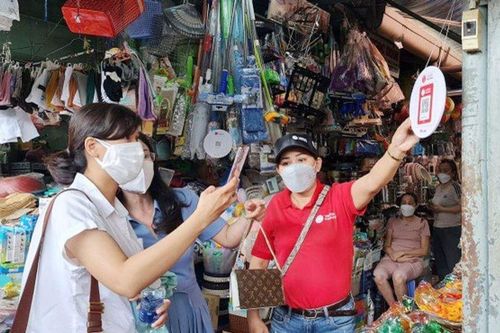 Đưa công nghệ số vào chợ truyền thống