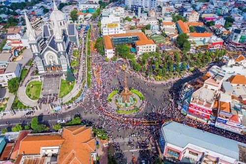 Bất động sản Bình Dương 'thay áo mới' nhờ hạ tầng và sáp nhập