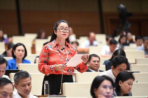 Cùng là viên chức, vì sao người phải đóng phí công đoàn, có người không?