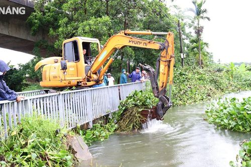 Tập trung hỗ trợ khắc phục hậu quả thiên tai, sớm ổn định cuộc sống người dân