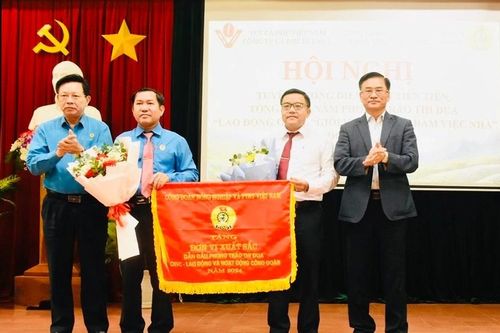Công ty Cà phê Ia Sao 2 tuyên dương 49 tập thể, cá nhân điển hình tiên tiến
