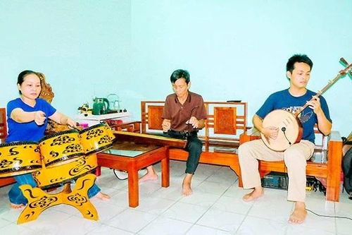 Chuyện những người 'giữ lửa' nhạc cụ dân tộc