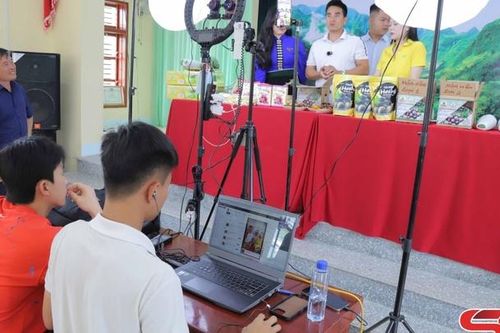 Khai mạc Mega Livestream Chợ phiên OCOP Sơn La