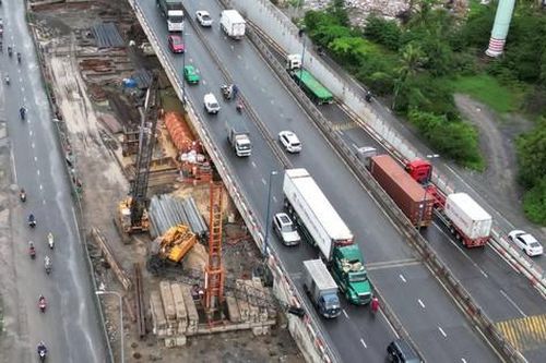 Vụ sập cần cẩu nút giao Mỹ Thủy: Bồi thường gần 400 triệu đồng, chủ xe làm đơn bãi nại