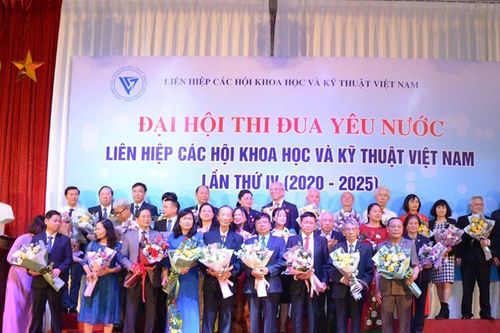 Thi đua yêu nước - Động lực đưa trí thức khoa học công nghệ vươn lên thời kỳ mới