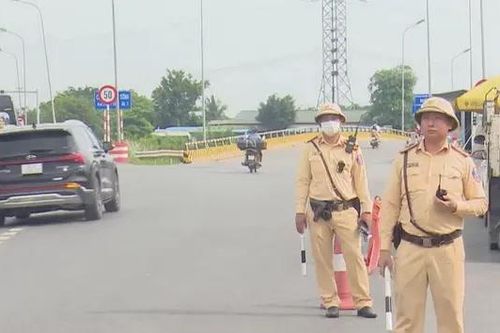 Siết chặt kiểm tra tốc độ tại cửa ngõ Thủ đô