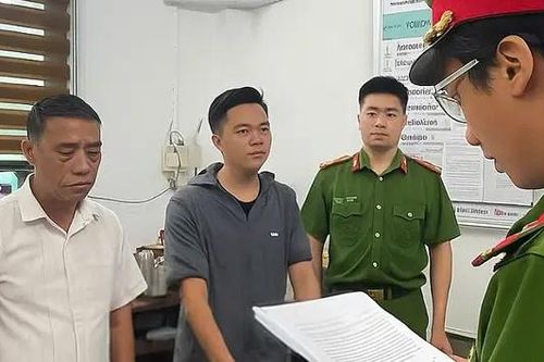 Bắt giám đốc và kế toán Công ty khai thác khoáng sản