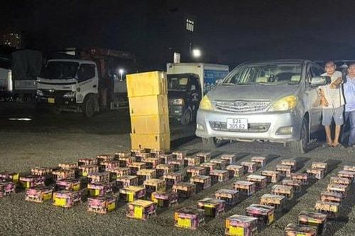 Khởi tố tài xế vận chuyển 72 bệ pháo nổ từ Long An về thành phồ Hồ Chí Minh