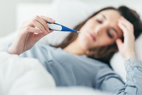 Khi nào sốt là dấu hiệu nguy hiểm?