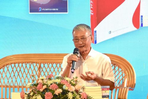 Tác giả Lý Tứ: 'Tiếp cận và ứng dụng Phật Đạo như một nền giáo dục'