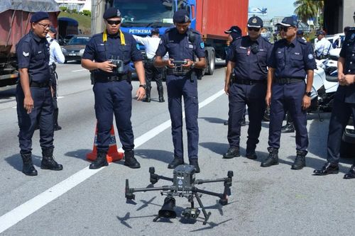Cảnh sát Malaysia sử dụng drone để giám sát giao thông