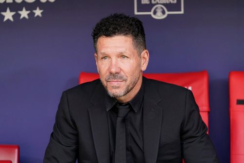 Simeone là kẻ gieo ác mộng cho Luis Enrique