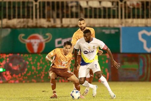 Nhận định trận đấu SLNA vs HAGL, 17h00 ngày 15.6: Xứ Nghệ vùng lên trong cơn bão trụ hạng