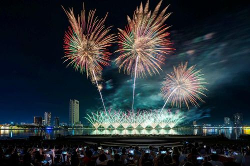 Canada ma thuật, Trung Quốc 'du ký' bằng ánh sáng