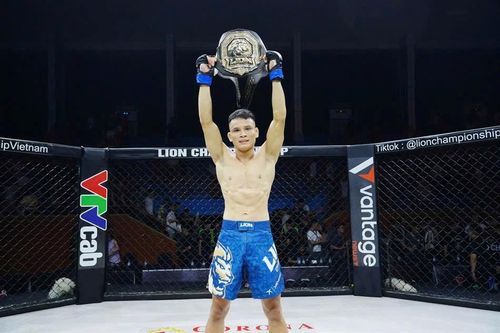 Lê Văn Tuần giành đai vô địch hạng cân 56kg tại LION Championship 23
