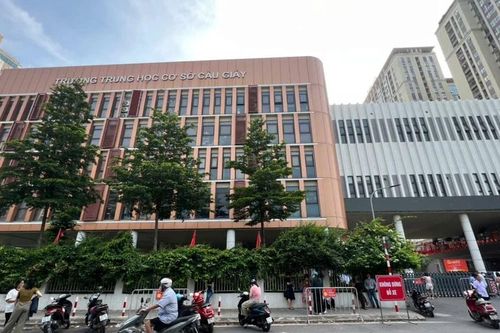 Học sinh tự tin bước vào kỳ thi Đánh giá năng lực của Trường trung học cơ sở Cầu Giấy