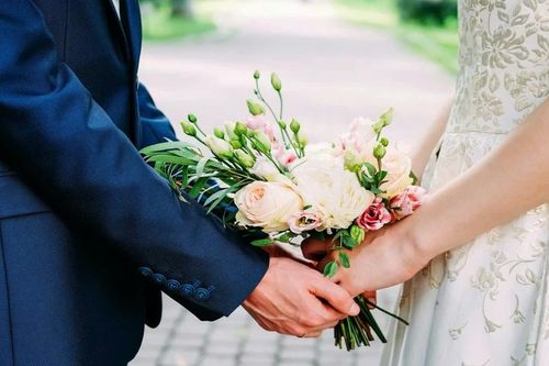 Có nên yêu nhanh, cưới sớm?