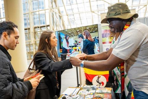 Uganda đánh thức giác quan
