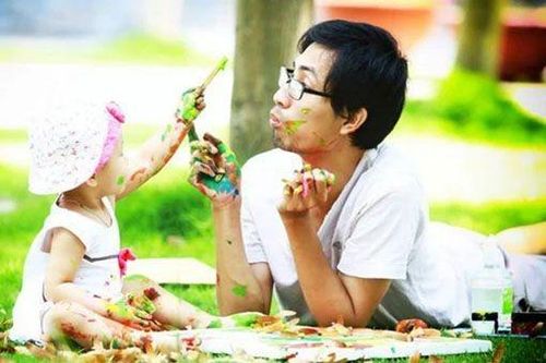 Trái tim người mẹ trong bóng hình cha