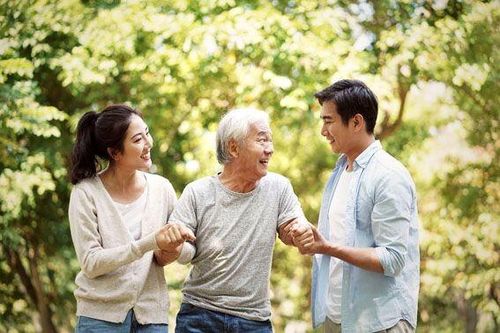 Cha cũng cần được chăm sóc, yêu thương