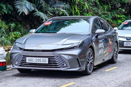 Top sedan cỡ D tháng 5/2025: Thê thảm, doanh số của KIA K5 và Mazda6 bằng 0