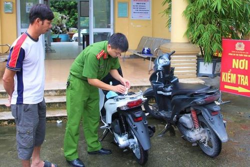 Cục CSGT: Giữ nguyên biển số ô tô, xe máy của người dân sau sáp nhập tỉnh