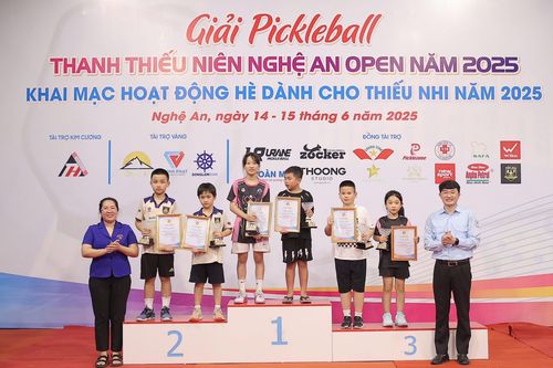 48 vận động viên đạt giải tại Giải Pickleball Thanh thiếu niên Nghệ An Open năm 2025