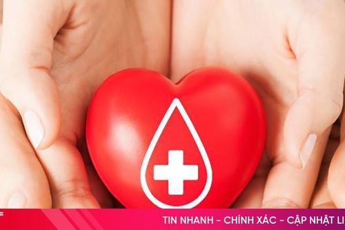 'Vẽ' nên điều kỳ diệu từ những giọt máu nghĩa tình