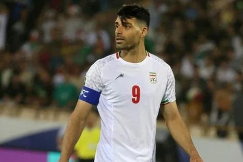 Một cầu thủ mắc kẹt ở Iran, lỡ trận khai mạc FIFA Club World Cup