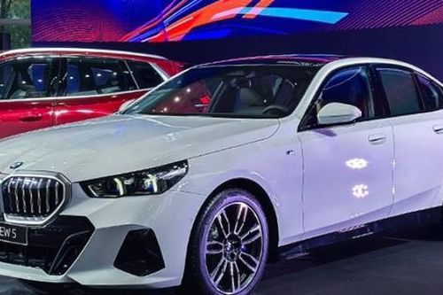 Cận cảnh BMW 5-Series mới tại Việt Nam, giá gần 2,6 tỷ đồng