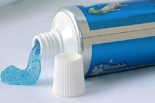 Mẹo làm dịu nhanh vết thương do côn trùng đốt