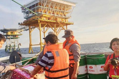 Tiếng sóng âm vang cuối trời Tổ quốc