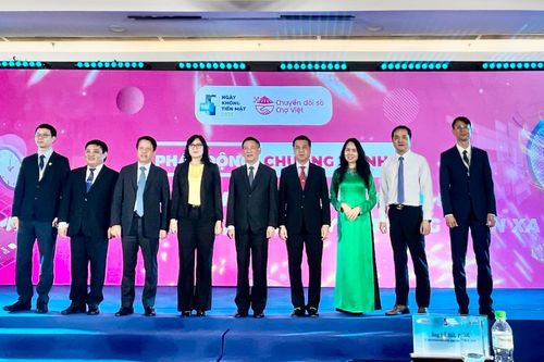 Chợ truyền thống chuyển mình: Mở lối kinh tế số cho tiểu thương