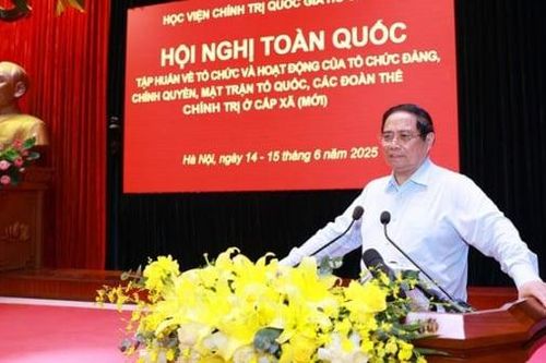 Thủ tướng: Tăng tốc chuẩn bị để 30/6 công bố chính quyền 2 cấp trên cả nước