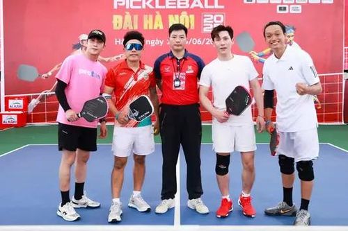 Các nghệ sĩ sôi nổi tham gia giải Pickleball Đài Hà Nội