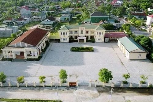 Ưu tiên trụ sở dôi dư cho trạm y tế