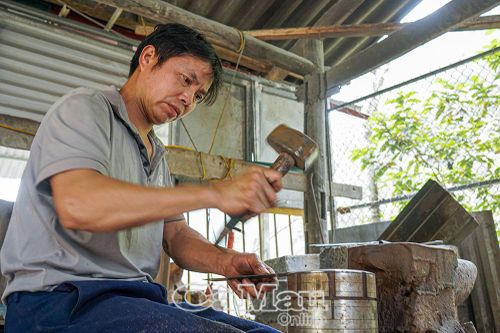 Thanh âm thép rèn giữa đại ngàn