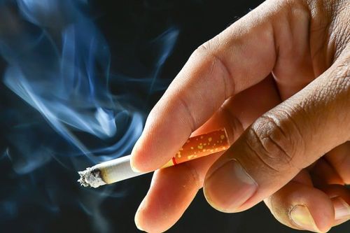 Thuốc lá bị đánh thuế 10.000 đồng/bao
