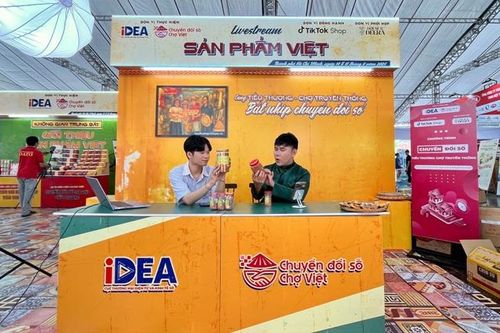 Tiểu thương chợ truyền thống được hỗ trợ chuyển đổi số